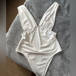 SHEIN, large, white